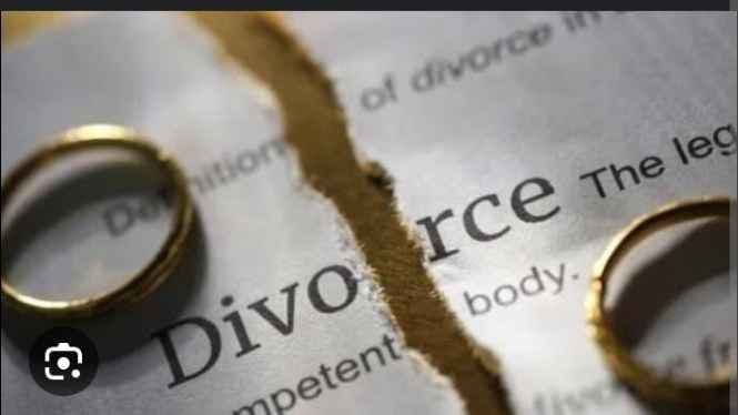 This photo simple shows the effect of divorce. Broken home, broken heart, broken family.